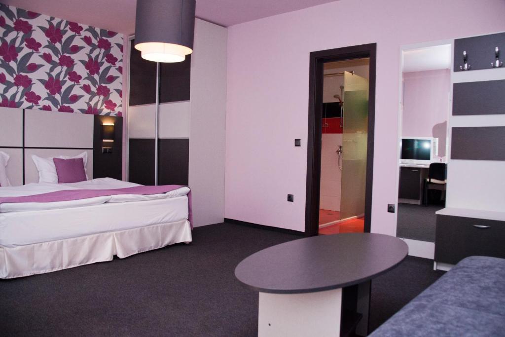 Hotel Gran Via à Burgas Chambre photo