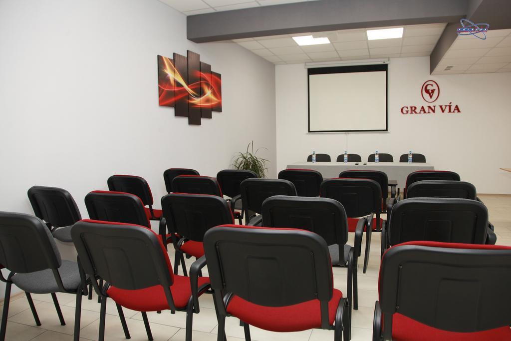 Hotel Gran Via à Burgas Extérieur photo